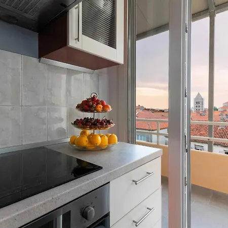 アパート My Dalmatia - Sunset Kalelarga ザダル